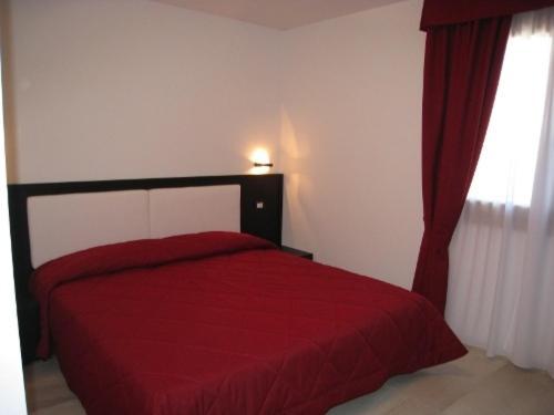Sillia Appartamenti Pinzolo Oda fotoğraf